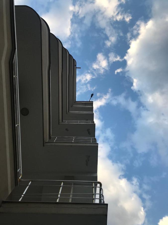 Guest House Il Palazzo Durres Exterior photo