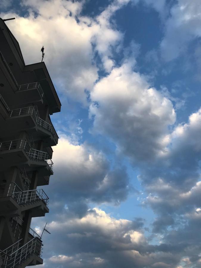 Guest House Il Palazzo Durres Exterior photo
