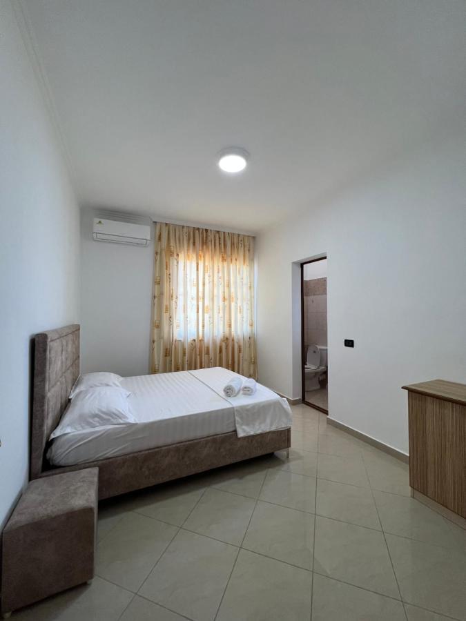 Guest House Il Palazzo Durres Exterior photo