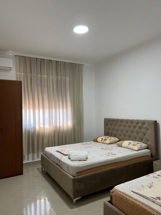 Guest House Il Palazzo Durres Exterior photo