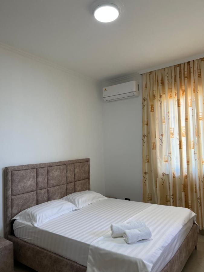 Guest House Il Palazzo Durres Exterior photo
