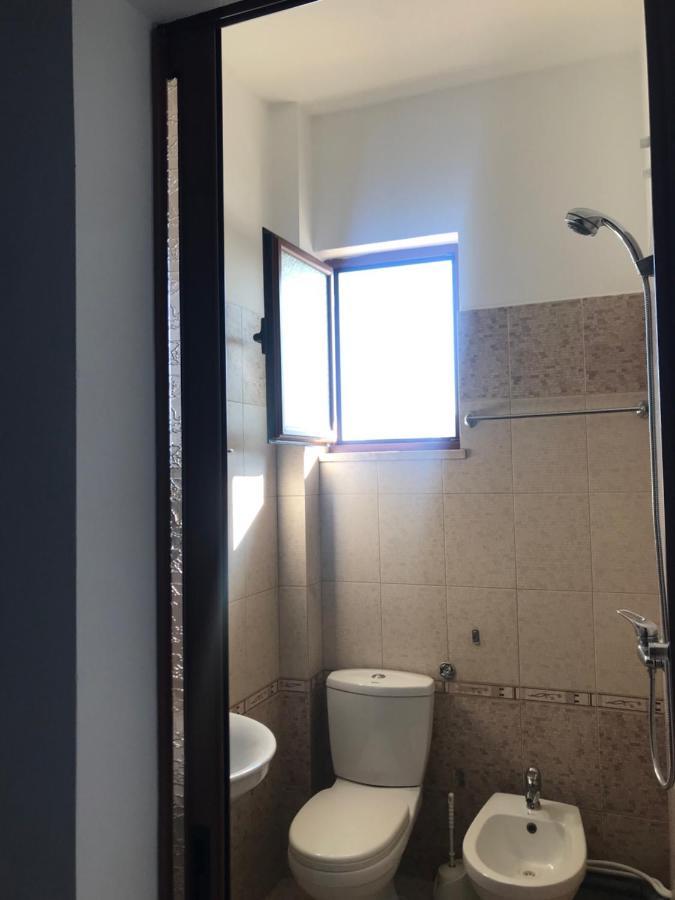 Guest House Il Palazzo Durres Exterior photo